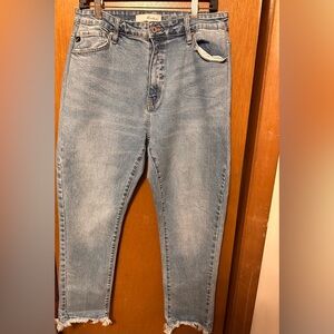 Women's KanCan straight cropped leg jeans
